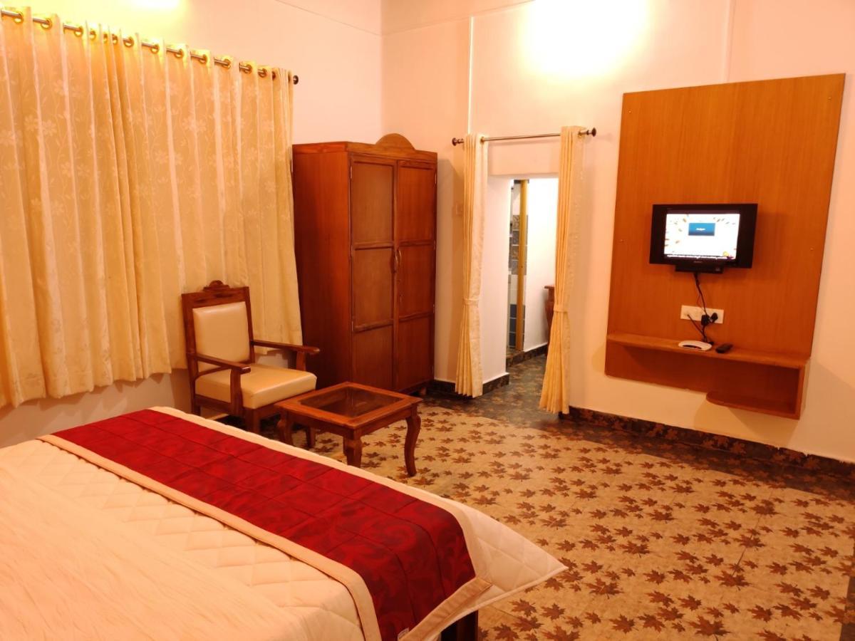 Kstdc Hotel Mayura Gerusoppa, Jogfalls Māvingundi Zewnętrze zdjęcie