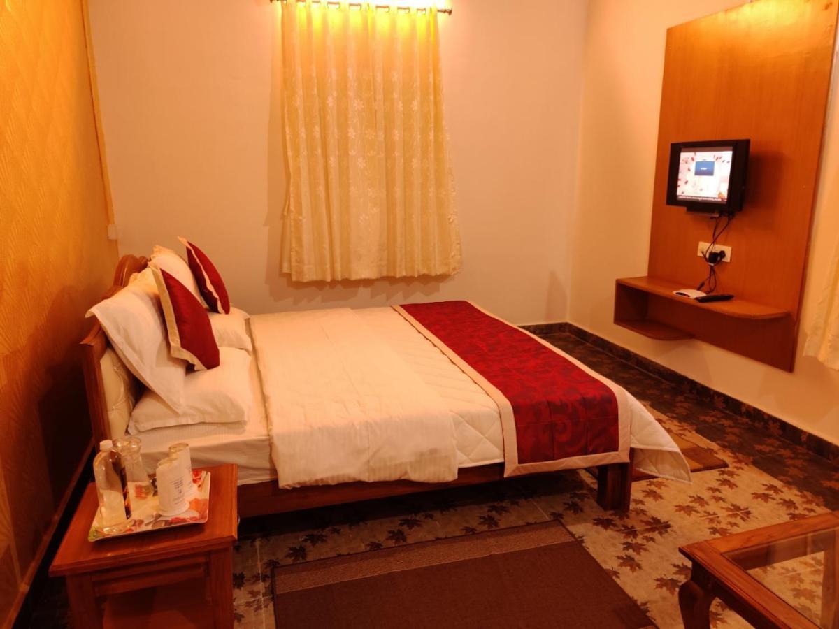 Kstdc Hotel Mayura Gerusoppa, Jogfalls Māvingundi Zewnętrze zdjęcie