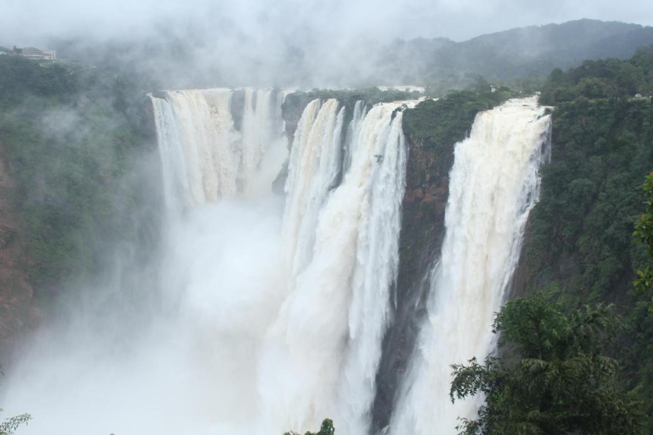 Kstdc Hotel Mayura Gerusoppa, Jogfalls Māvingundi Zewnętrze zdjęcie